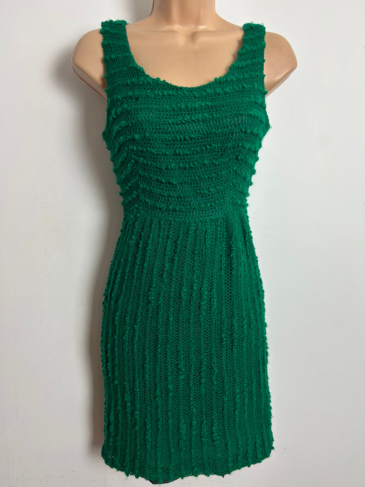 Vintage 1960s DOLLY KNITS BY DOLLY ROCKERS BY SAMUEL SHERMAN Size 8 Green Crochet Knit Mini Mod Dress