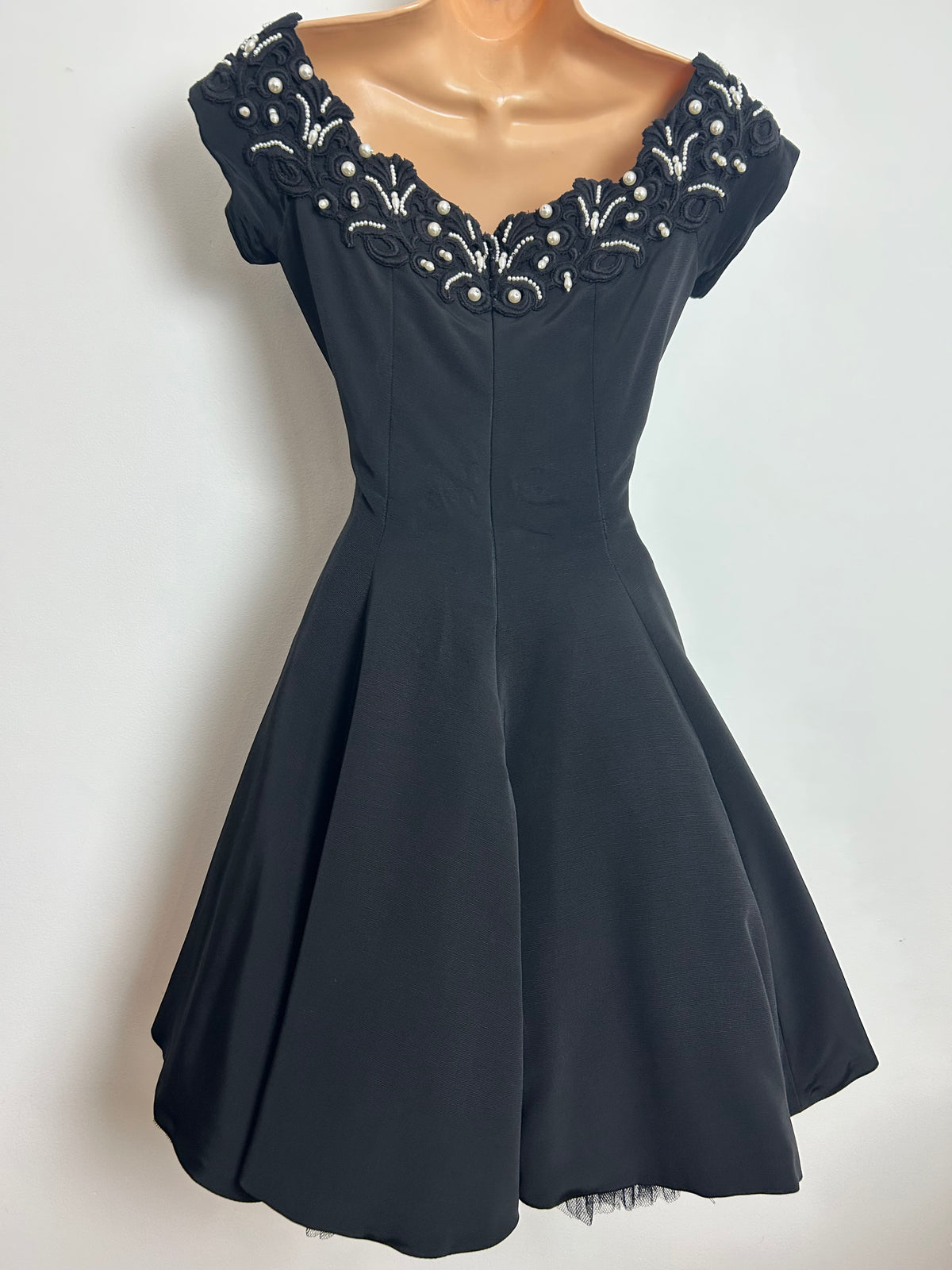 Vintage Early 1980s Rare DESIGNER DAVID FIELDEN Size 8 Black Pearl Bead Embellished Party Prom Occasion Dress
