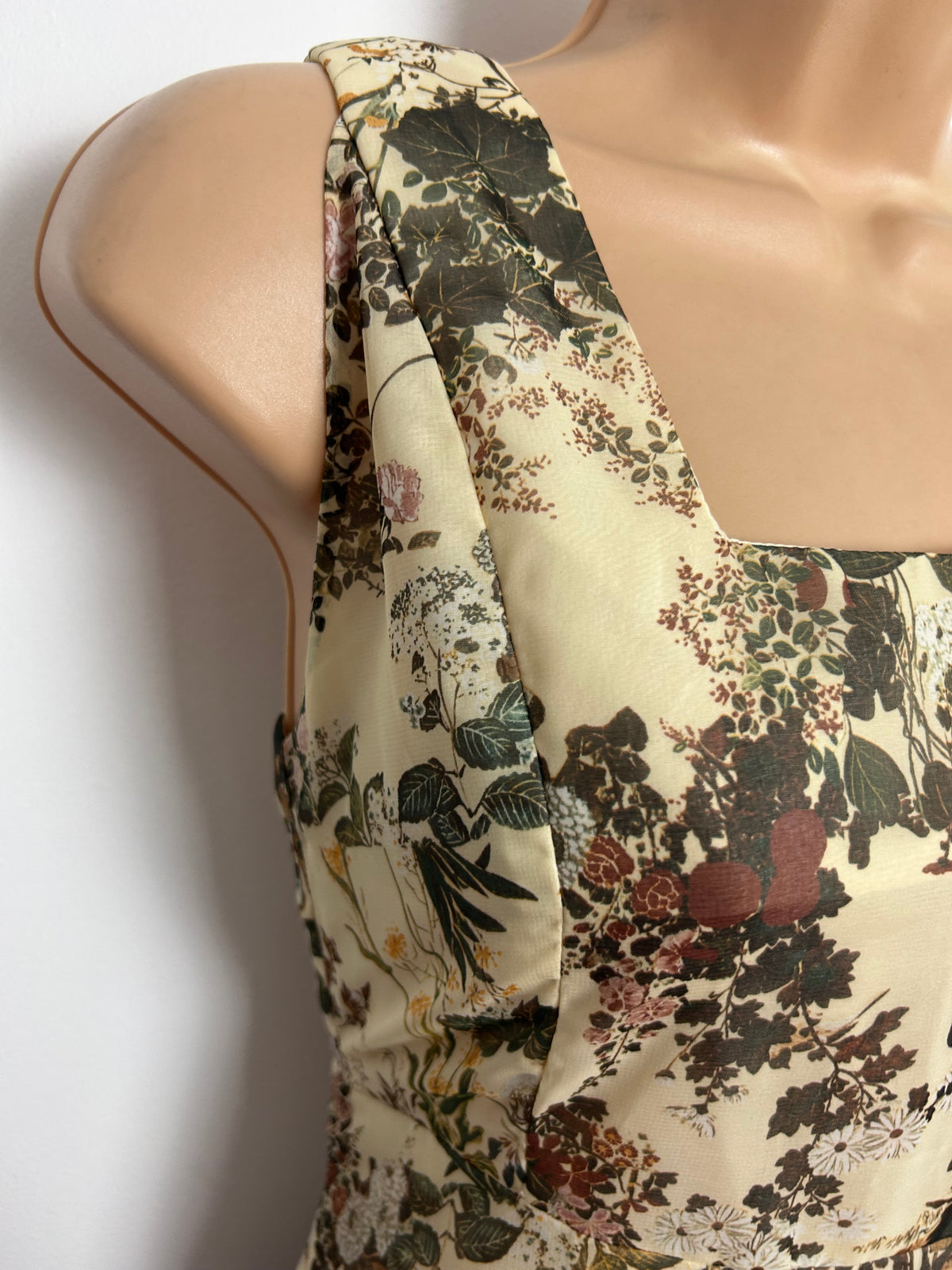 Vintage Early 1970s MARION DONALDSON Size 8 Cream Woodland Botanical Print Maxi Dress