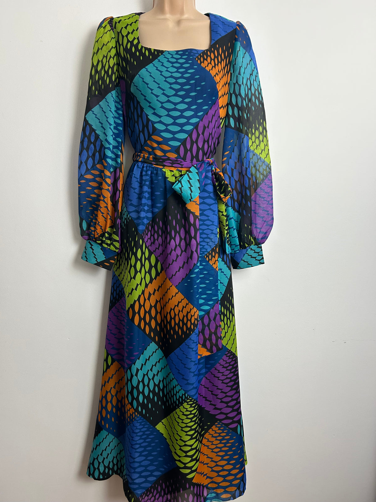 Vintage 1970s Size 8 Blue Purple Orange & Green Abstract Print Long Sleeve Belted Maxi Dress