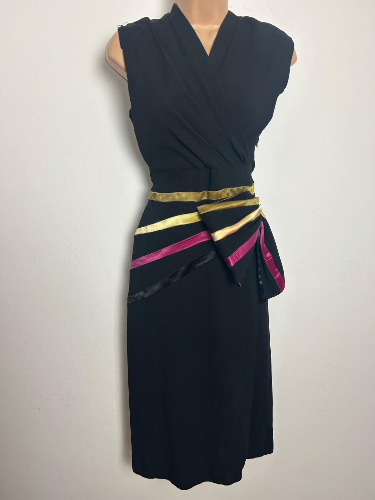 Vintage Late 1940s RARE ARTHUR BANKS Size 8-10 Black Rayon Satin Stripe Bow Detail Wiggle Party Dress