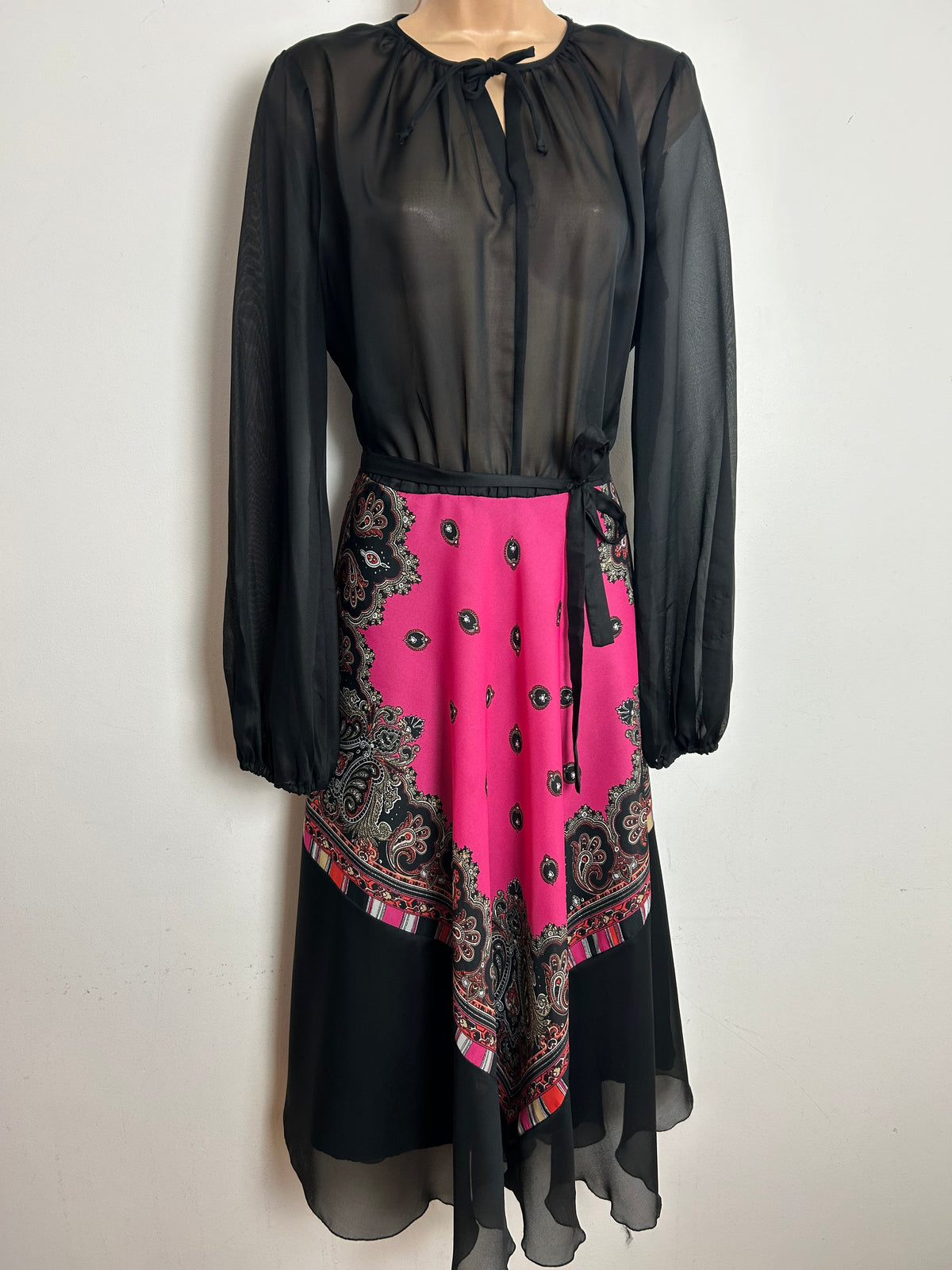 Vintage 1970s Size 16 Black & Pink Chiffon Long Sleeve Belted Midi Day Dress