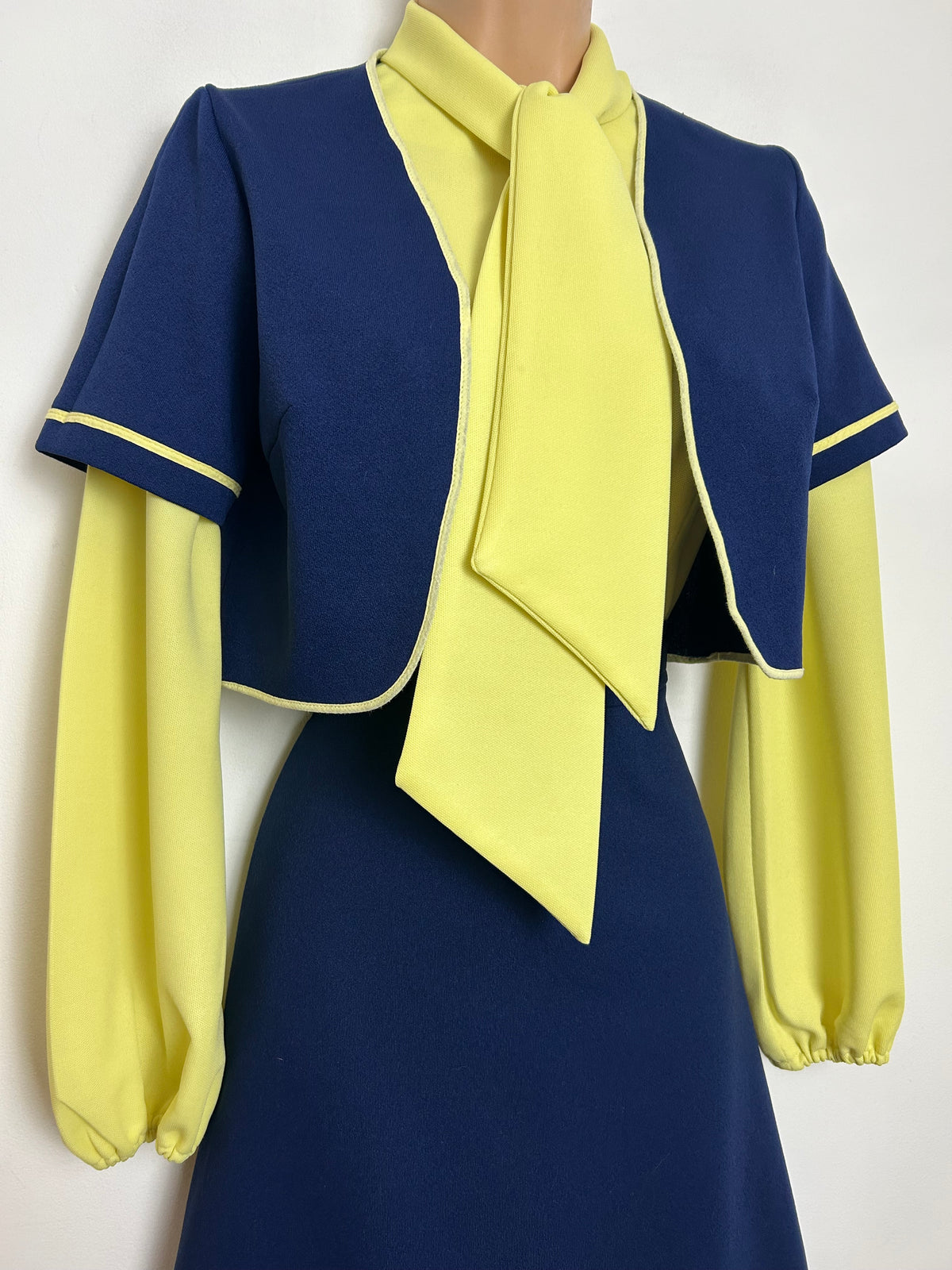 Vintage 1960s Size 8 Navy Blue & Yellow Scarf Neck Long Sleeve Mod Dress & Matching Jacket (Copy)