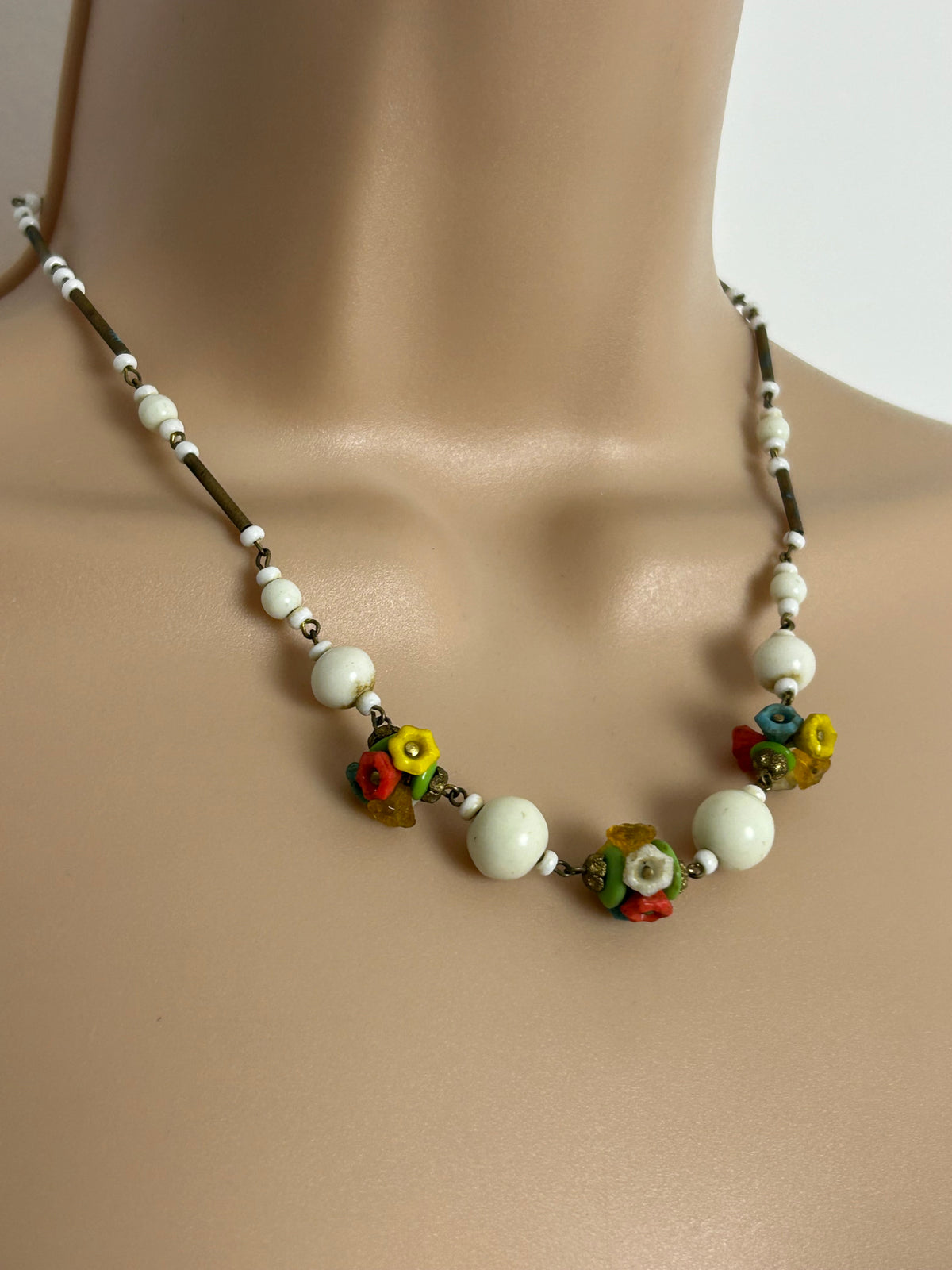 Vintage 1930’s Pretty White Czech Milk & Colour Glass Flower Necklace