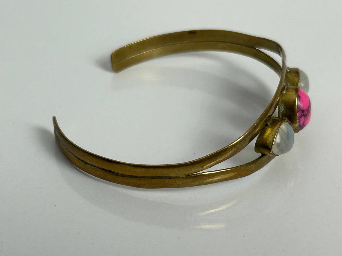 Vintage Small Brass Pink Stone & Glass Set Pretty Bangle/Bracelet