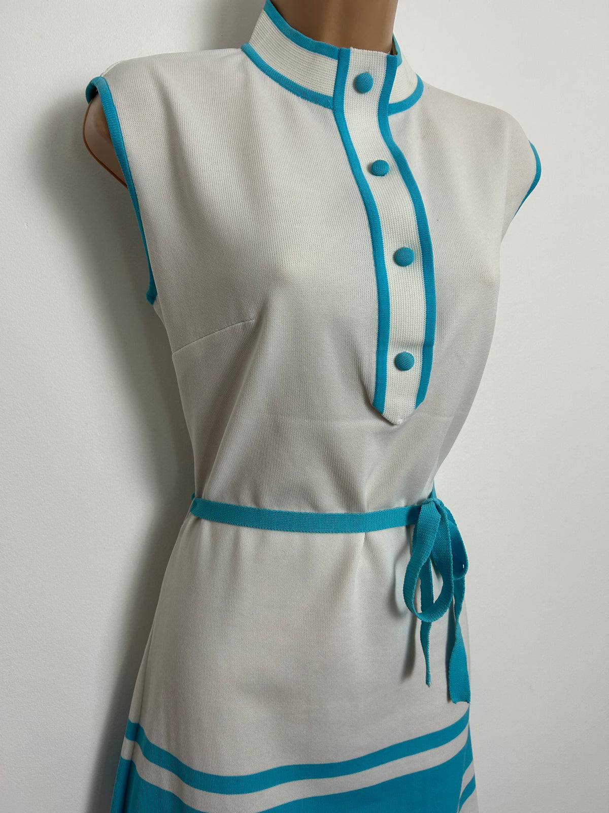 Vintage 1960s Size 12-14 White & Turquoise Stripe Sleeveless Belted Summer Mod Dress