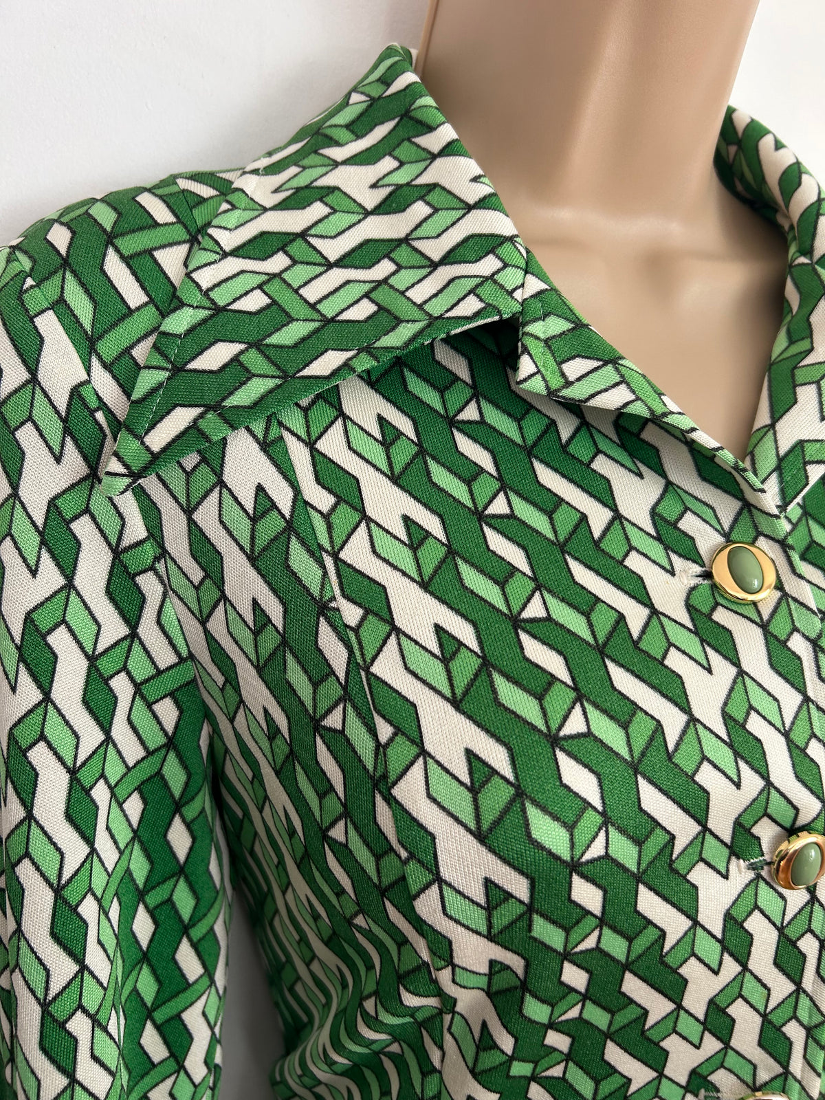 Vintage 1970s LAPIDUS OF SWEDEN Size 8 Green & White Geometric Print Dagger Collar Shift Dress