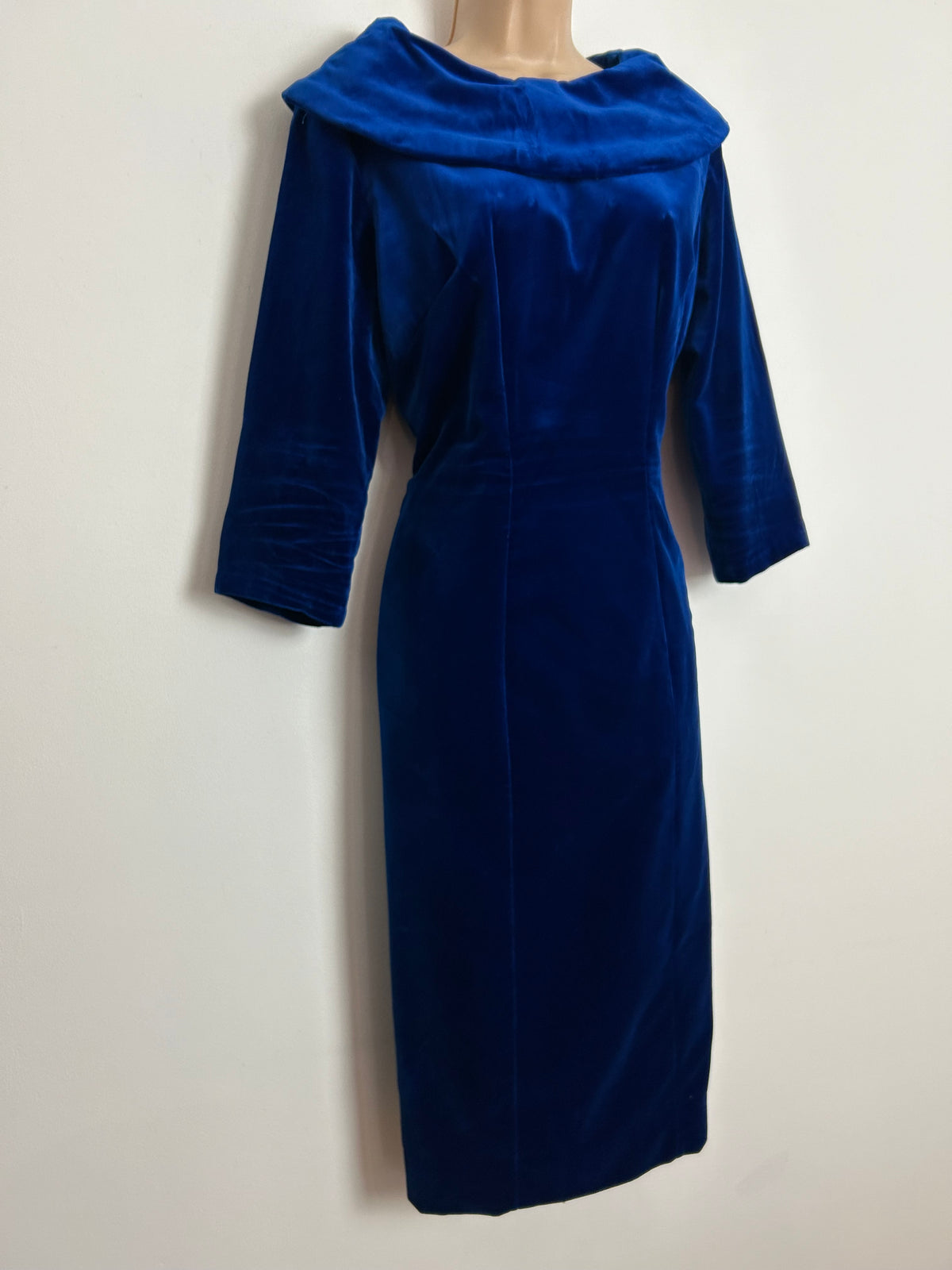 Vintage 1960s UK Size 14 Electric Blue Bardot Collared 3/4 Sleeve Fitted Wiggle Velvet Dress