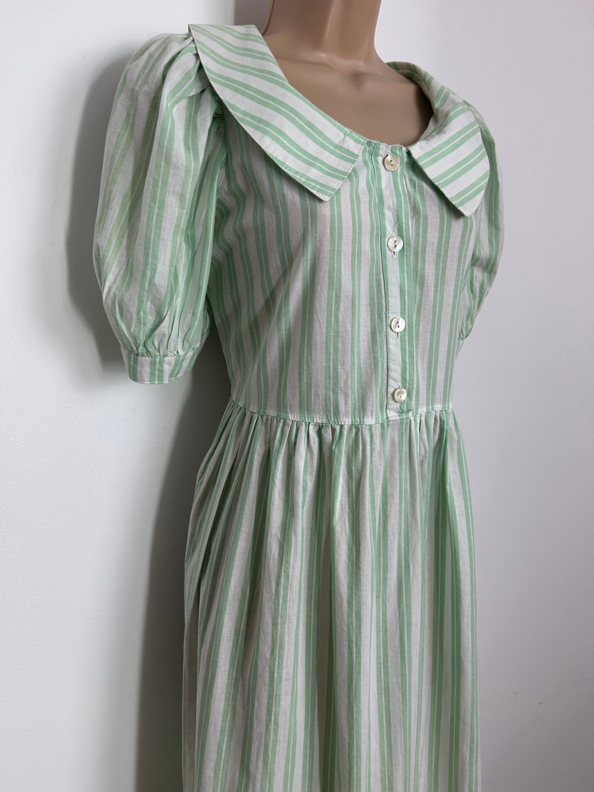 Vintage 1980s Size 12 LAURA ASHLEY Pale Green & White Stripe Print Cotton Day Dress