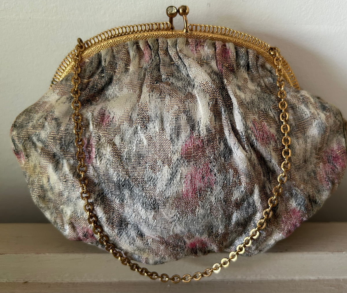 Vintage 1940s Small Cream Pink & Gold Jacquard Gold Tone Mini Purse Bag