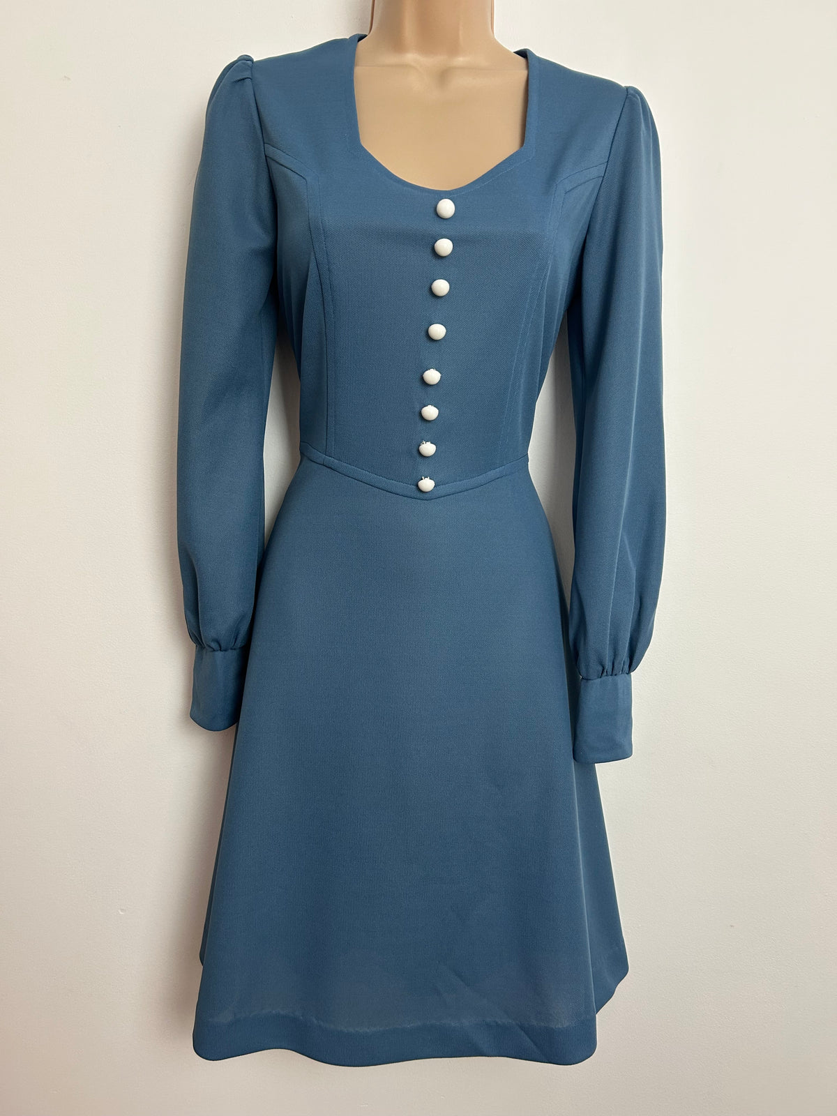 Vintage 1970s DEVONSHIRE LADY Size 8 Powder Blue Long Sleeve Day Dress