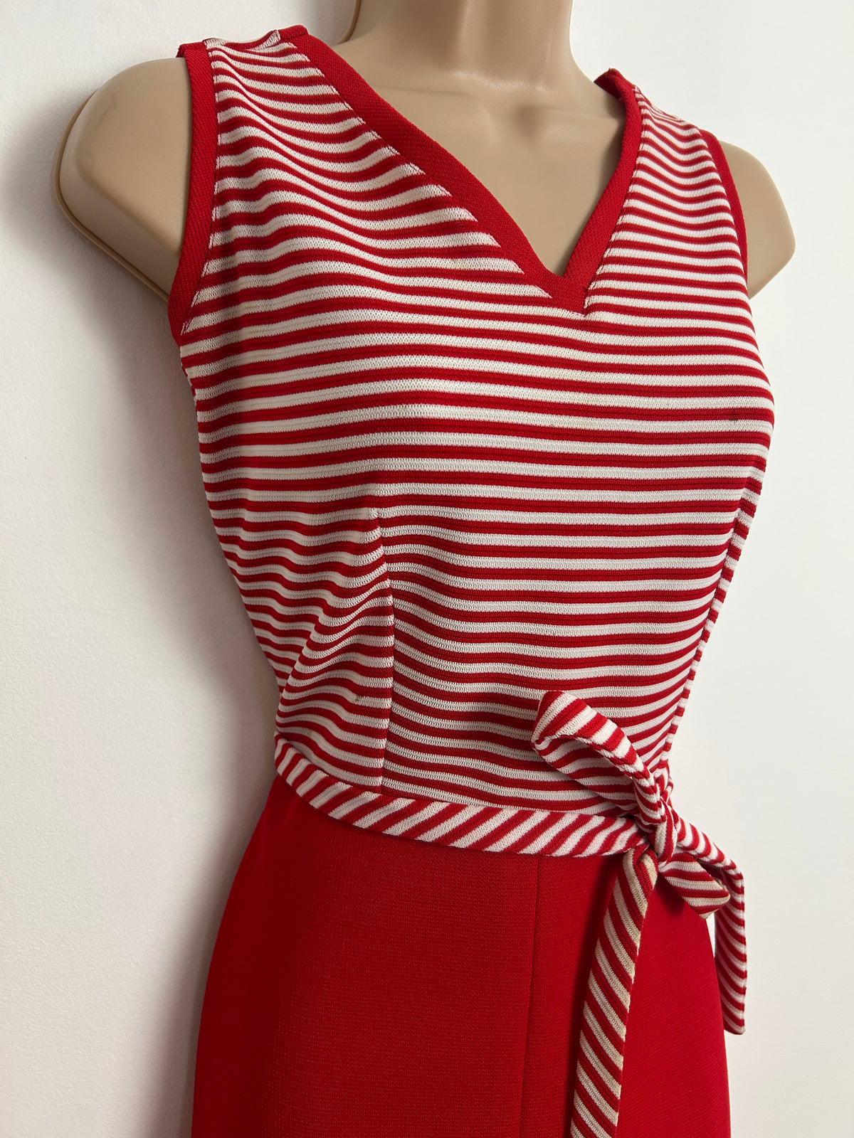 Vintage 1970s UK Size 8 Red & White Stripe Print Sleeveless Belted Flared Day Dress