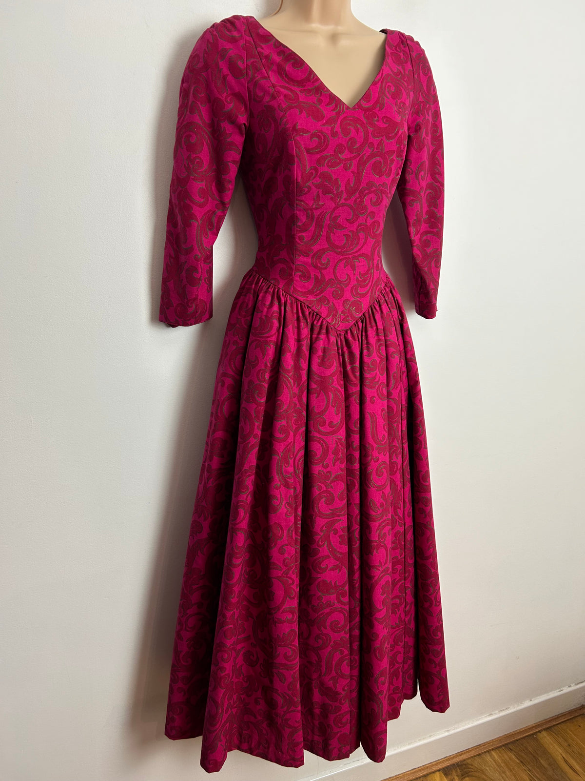 Vintage 1980s LAURA ASHLEY UK Size 6 (Labelled as a UK Size 10) Dark Pink Glitter Floral Pleated Ballgown Party Dress