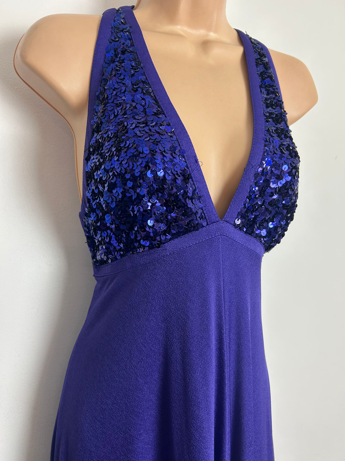 Vintage 1970s YVETTE Size 8 Purple Sequin Bodice Plunge Neck Evening Party Maxi Dress