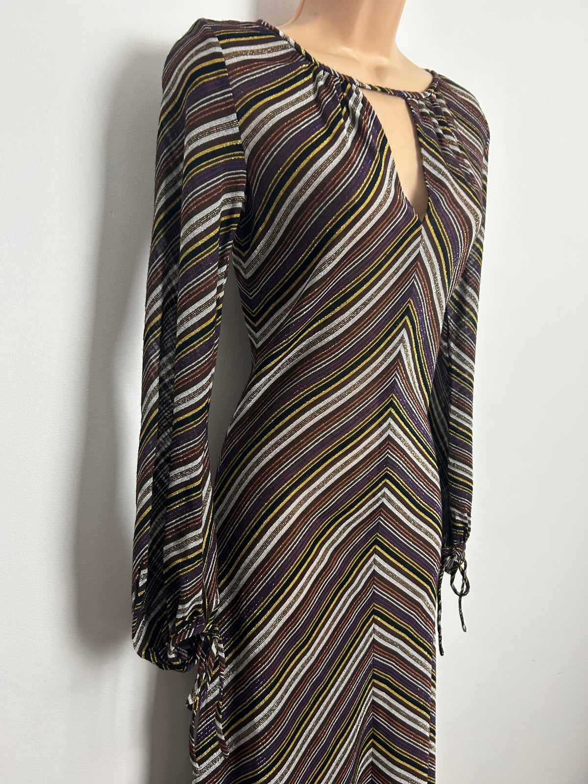 Vintage 1970s SIMON ELLIS Size6 6-8 Brown Bronze Silver & Gold Lurex Stripe Long Sleeve Maxi Dress