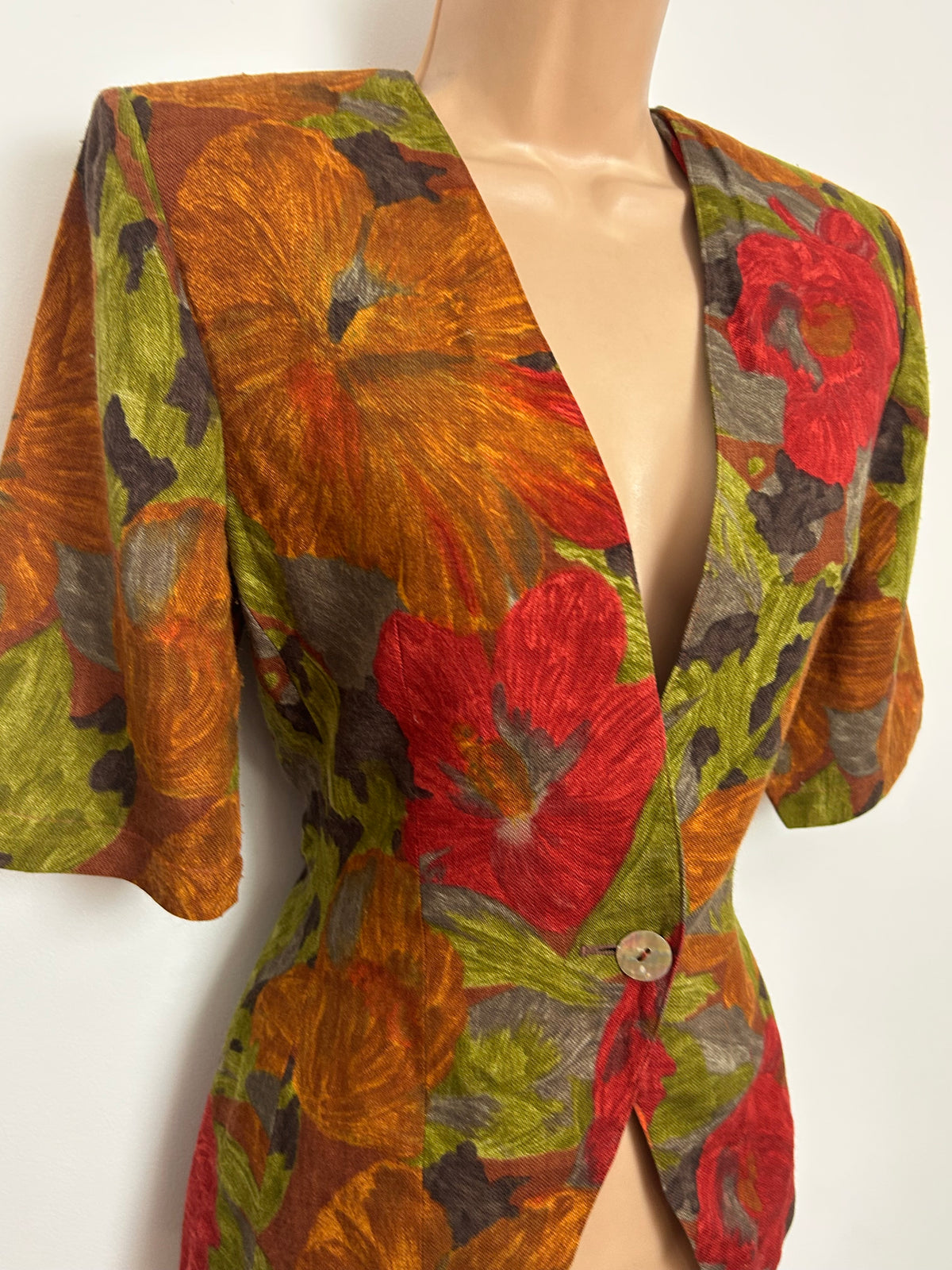 Vintge 1980s DRESSAGE BY PAUL COSTELLO Size 8 Rusty Brown Red & Green Floral Linen Mix Short Sleeve Blazer