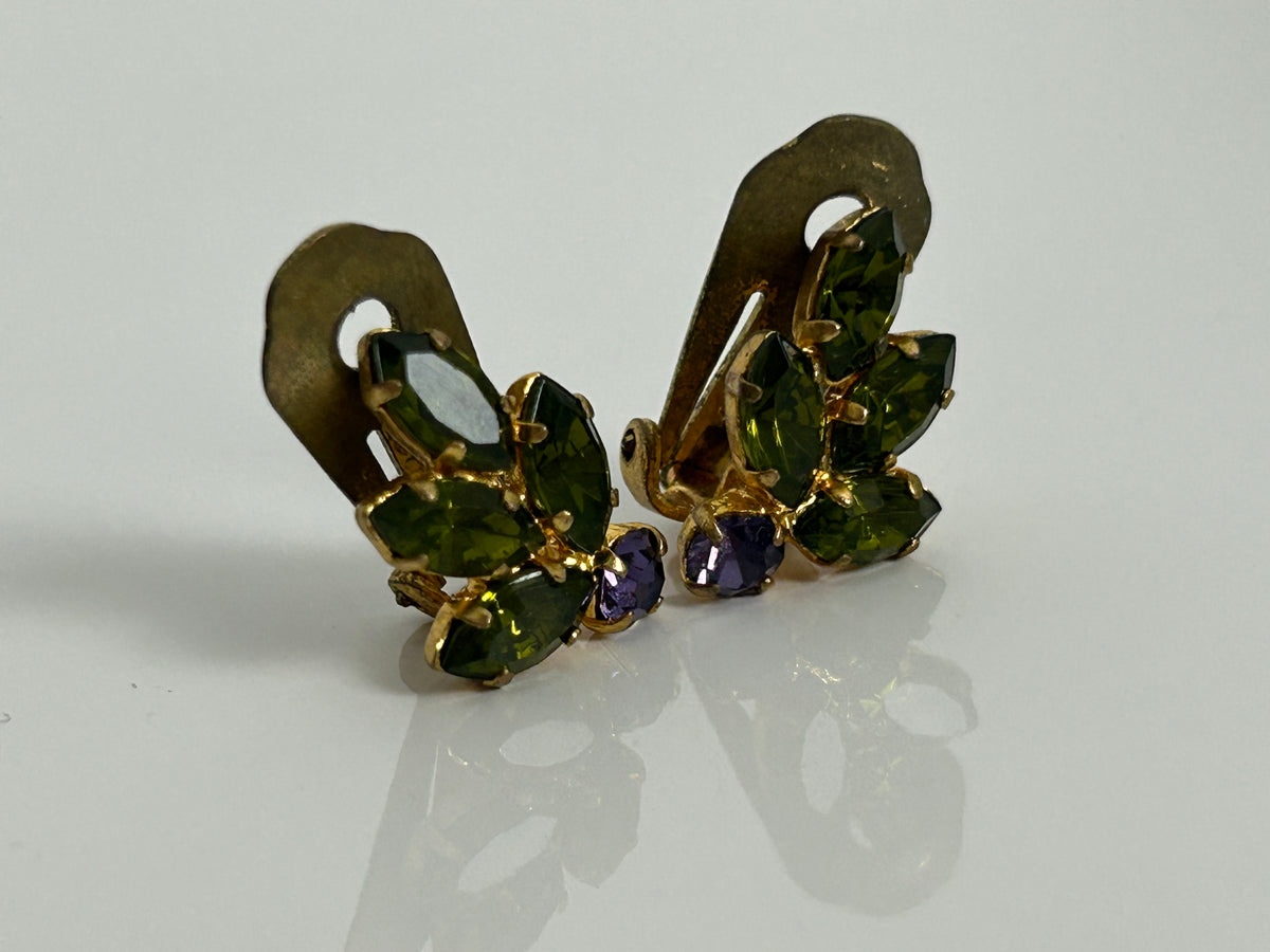 Vintage 1960s Pretty Gold Tone Green & Purple Set Leaf Style Clip On Earrings
