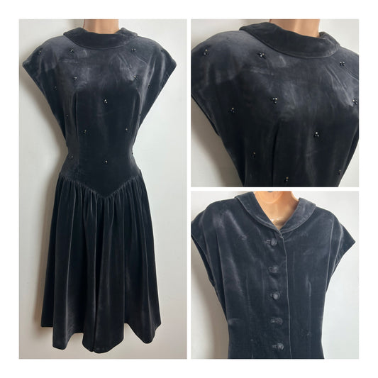 Vintage Late 1950s Size 10-12 Dark Grey Velvet Bead & Diamante Embellished Button Back Dress