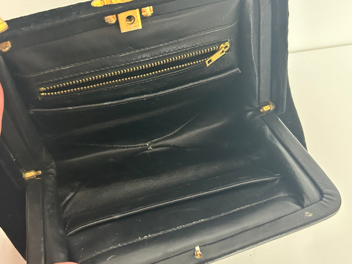 Vintage 1950s Beautiful Black Velvet & Floral Embroidered Bow Bottom Cocktail Evening Bag