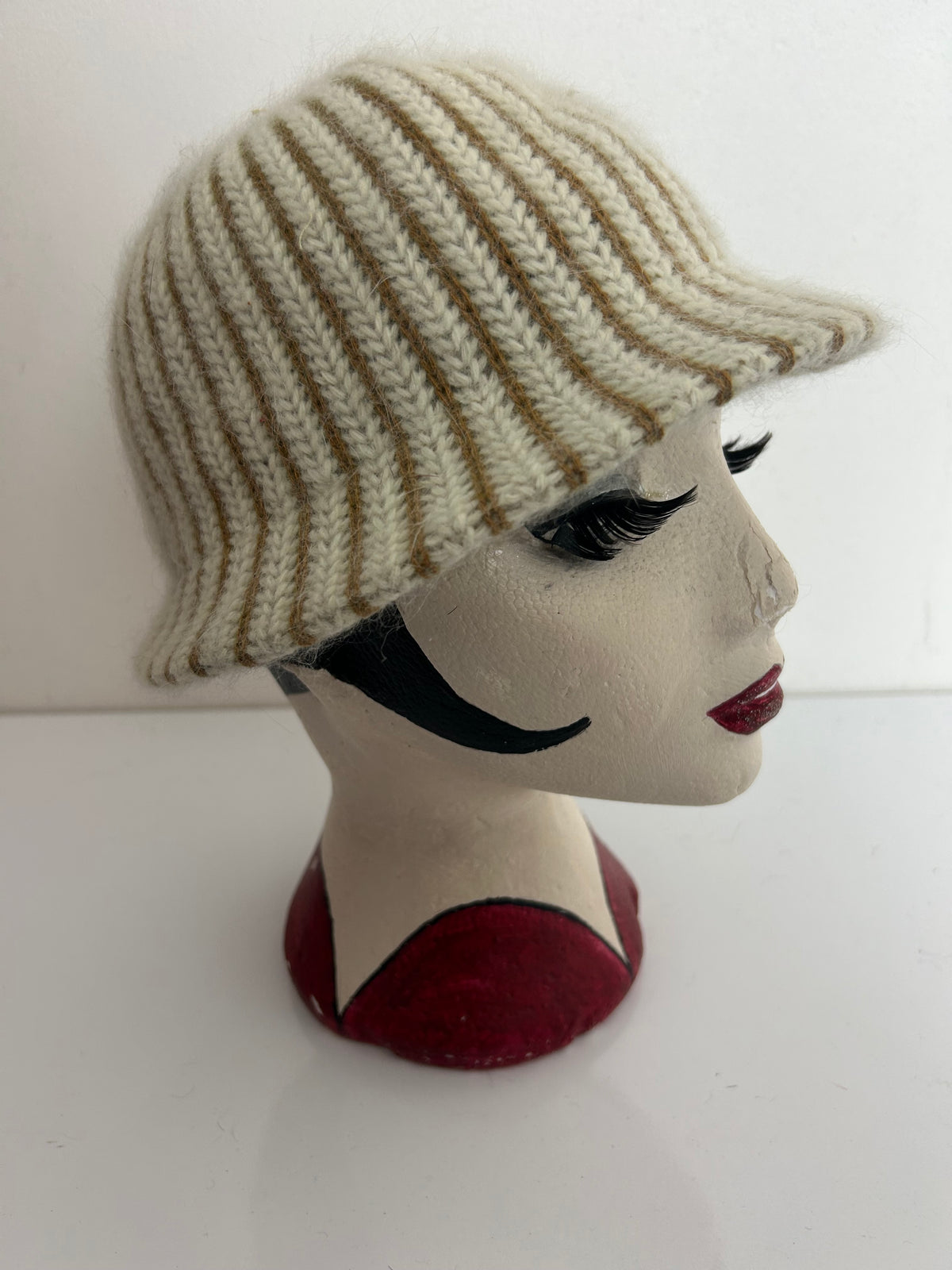 Vintage Cream & Tan Brown Stripe Knit Bucket Style Hat
