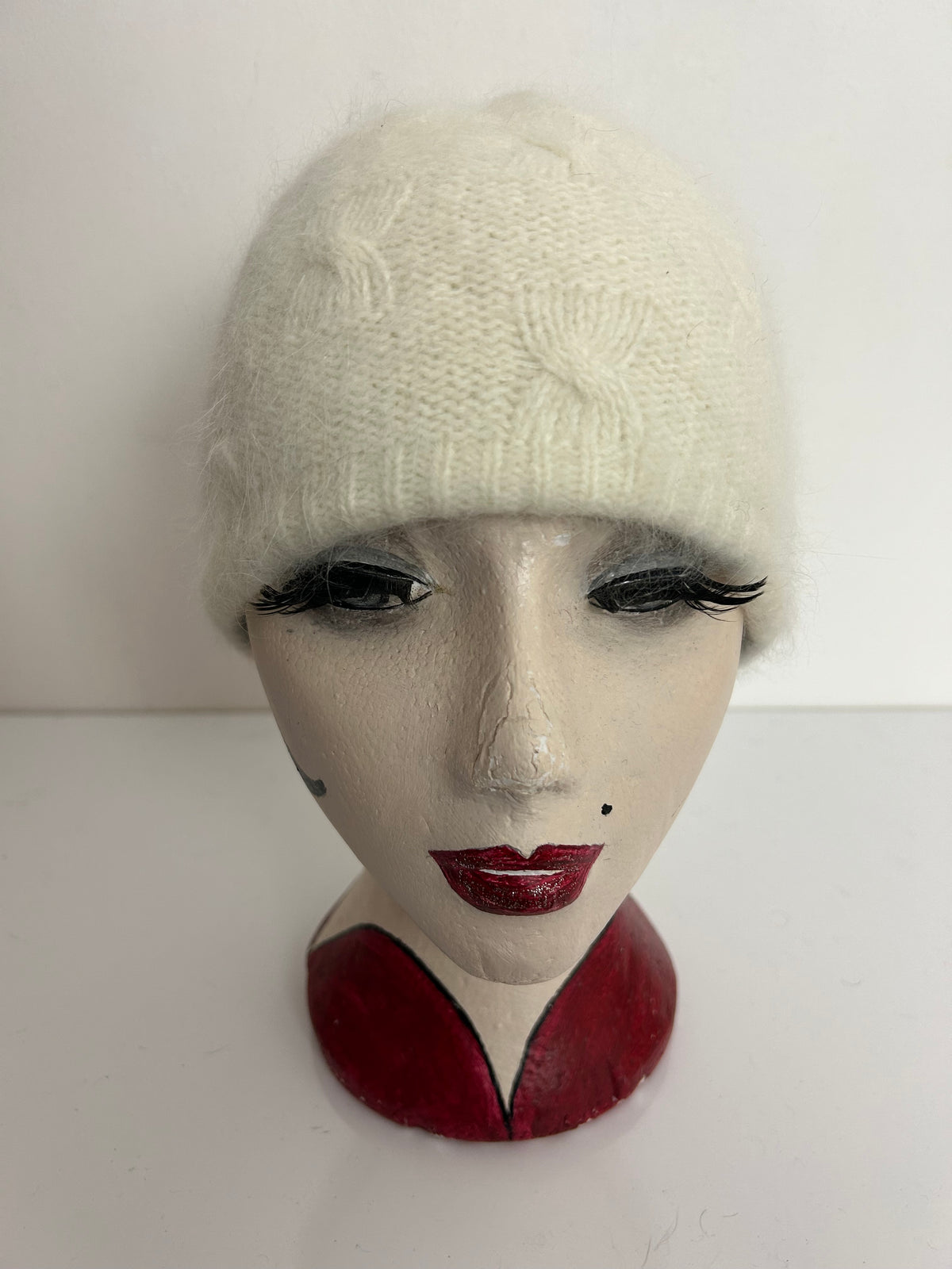 Vintage Cream Wool & Angora Mix Chunky Knit Beanie Style Hat