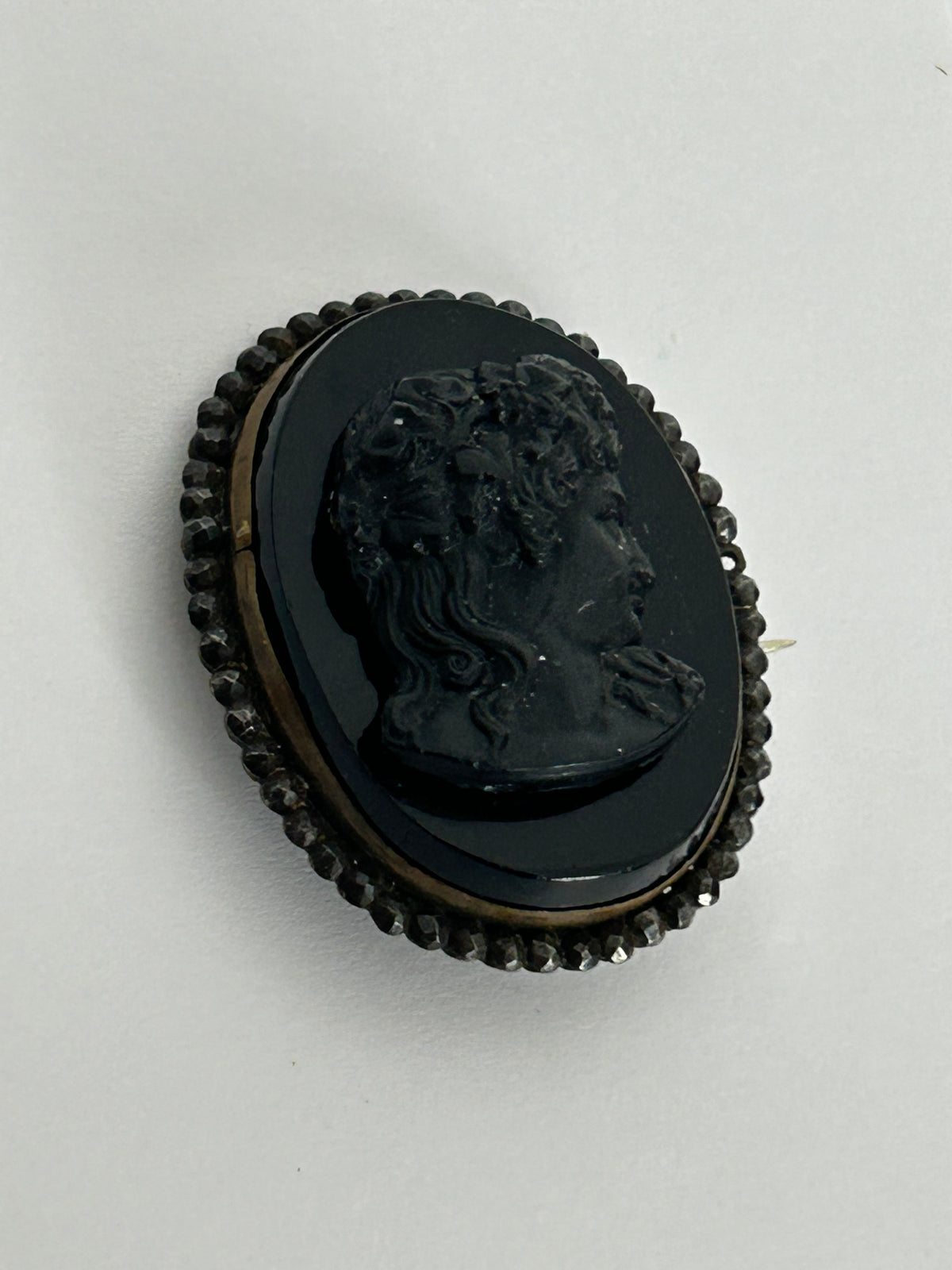 Antique Victorian Pinchbeck & Jet Mourning Cameo Brooch