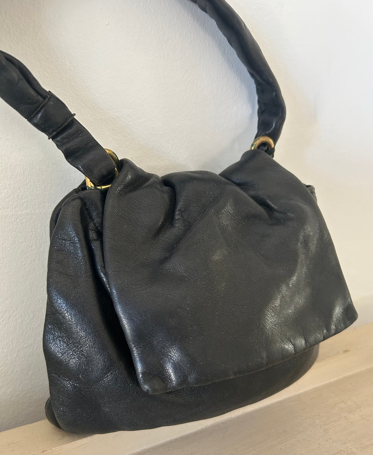 Vintage 1960s Small Leather Pouch Style Bag With Small Handle
