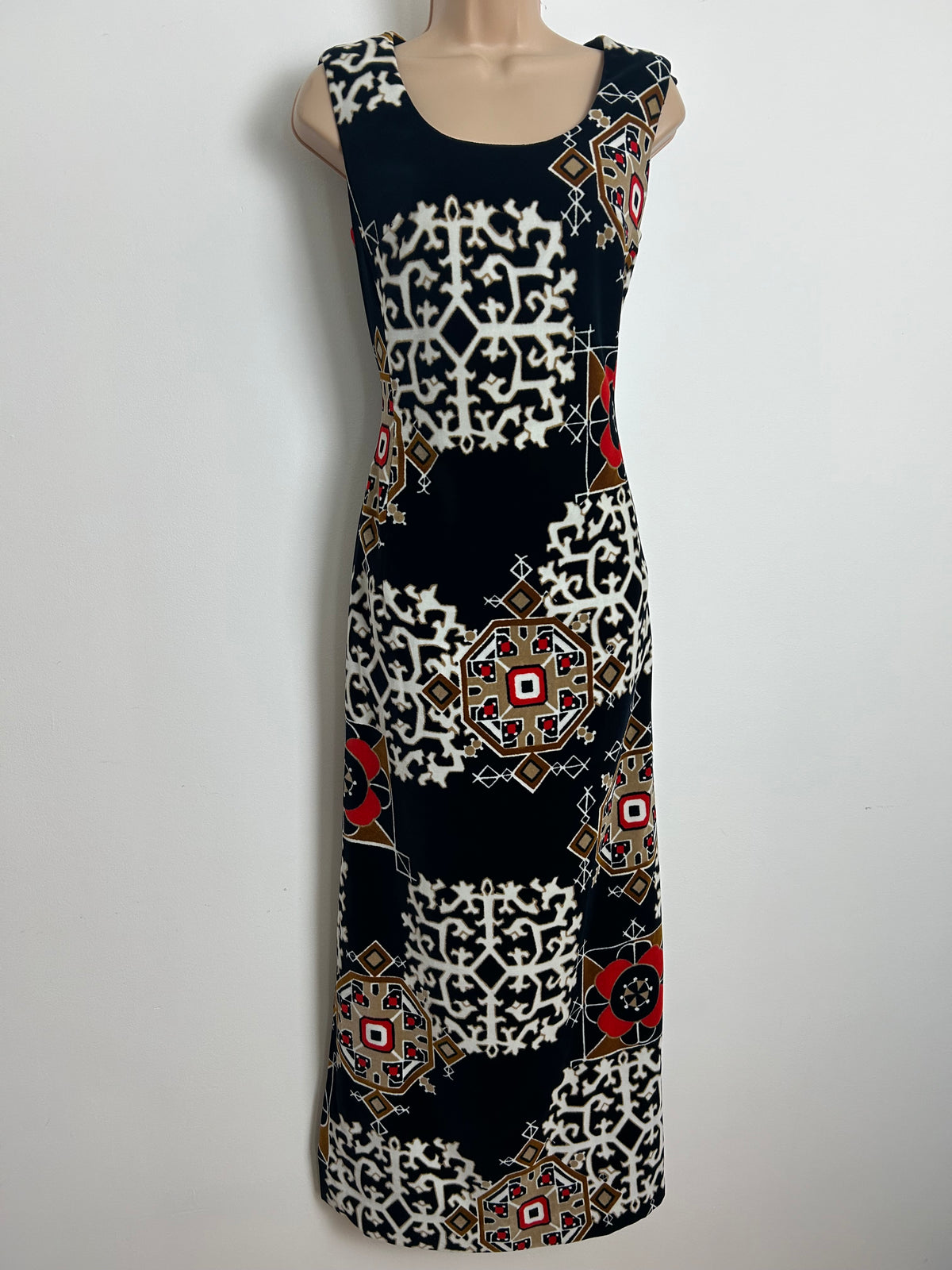 Vintage 1970s Size 10 Black White Beige & Red Abstract Print Velvet Column Maxi Dress