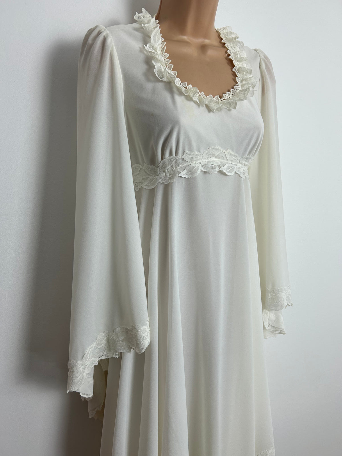 Vintage 1970s MARMENTS OF CARDIFF Size 6 White Lace Trim Ethereal Layered Trumpet Sleeve Boho Maxi Dress