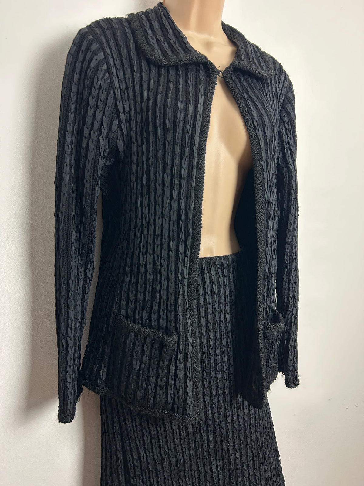 Vintage 1905s VERY RARE KLESHIE BELLMAN Size 12-14 Hand Made 100% Wool Black Skirt Suit With Two Jackets