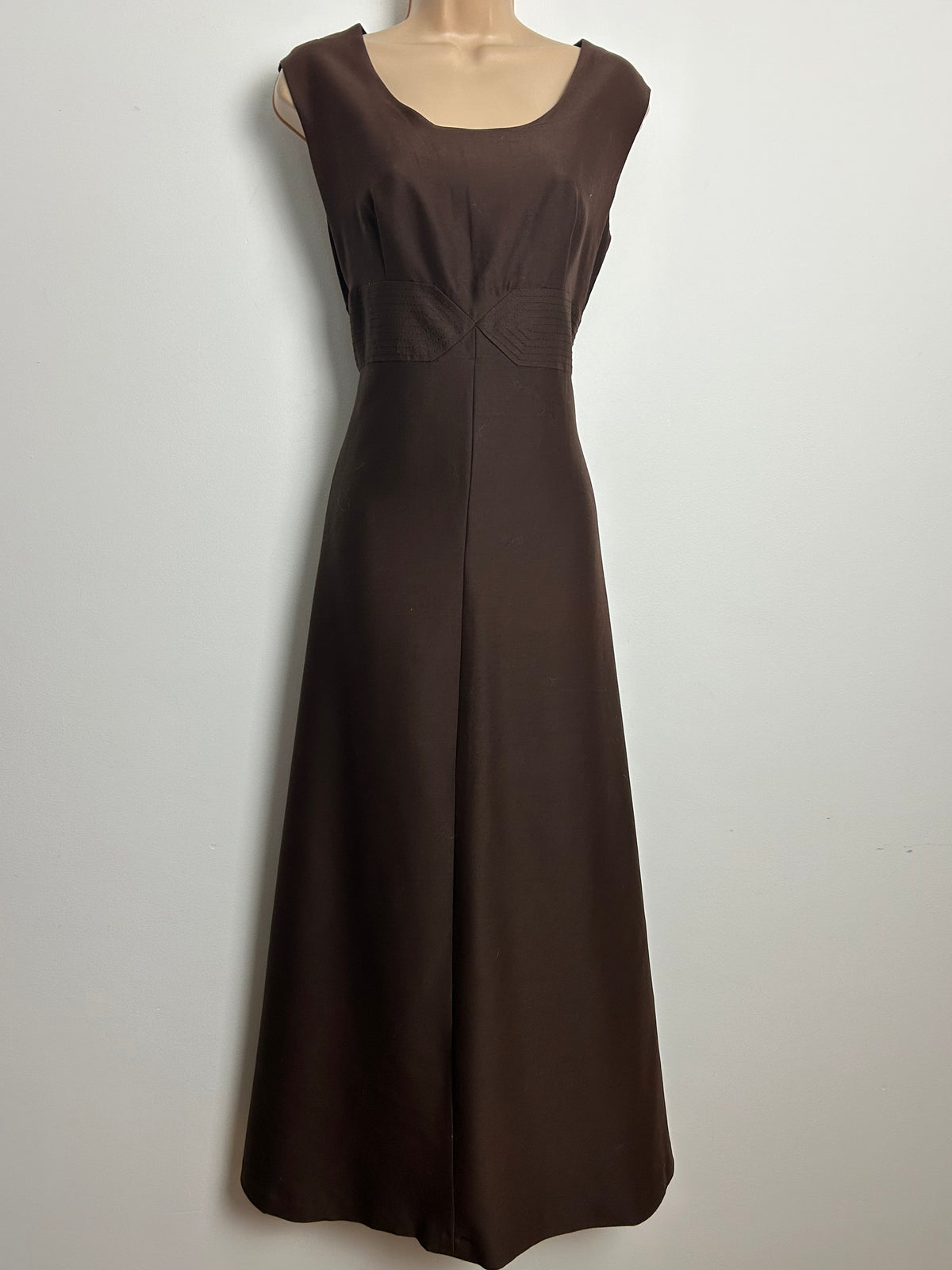 Vintage 1960s HEKO LE SIGNE DE PARIS Size 12 Brown Sleeveless Stitch Detail Maxi Dress