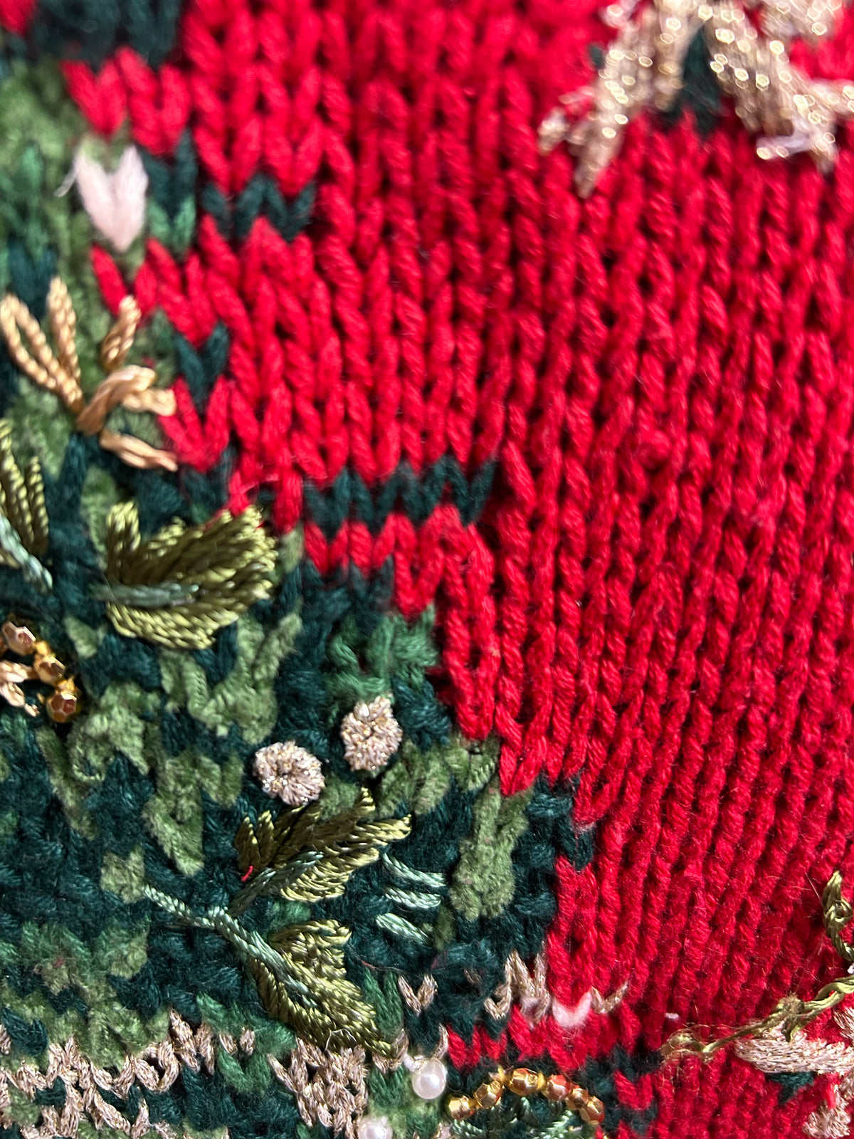 Vintage 1998 TIARA Petites Size M 12-14 Traditional Red Festive Christmas Tree Novelty Jumper