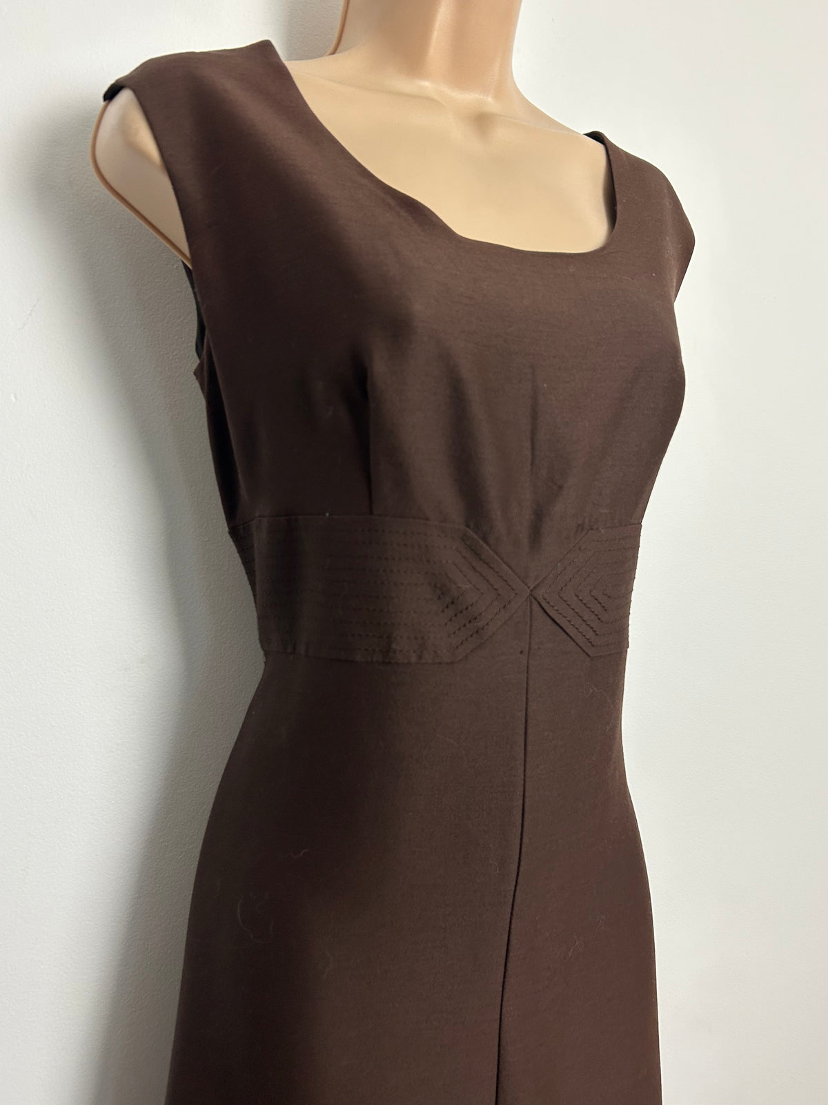 Vintage 1960s HEKO LE SIGNE DE PARIS Size 12 Brown Sleeveless Stitch Detail Maxi Dress