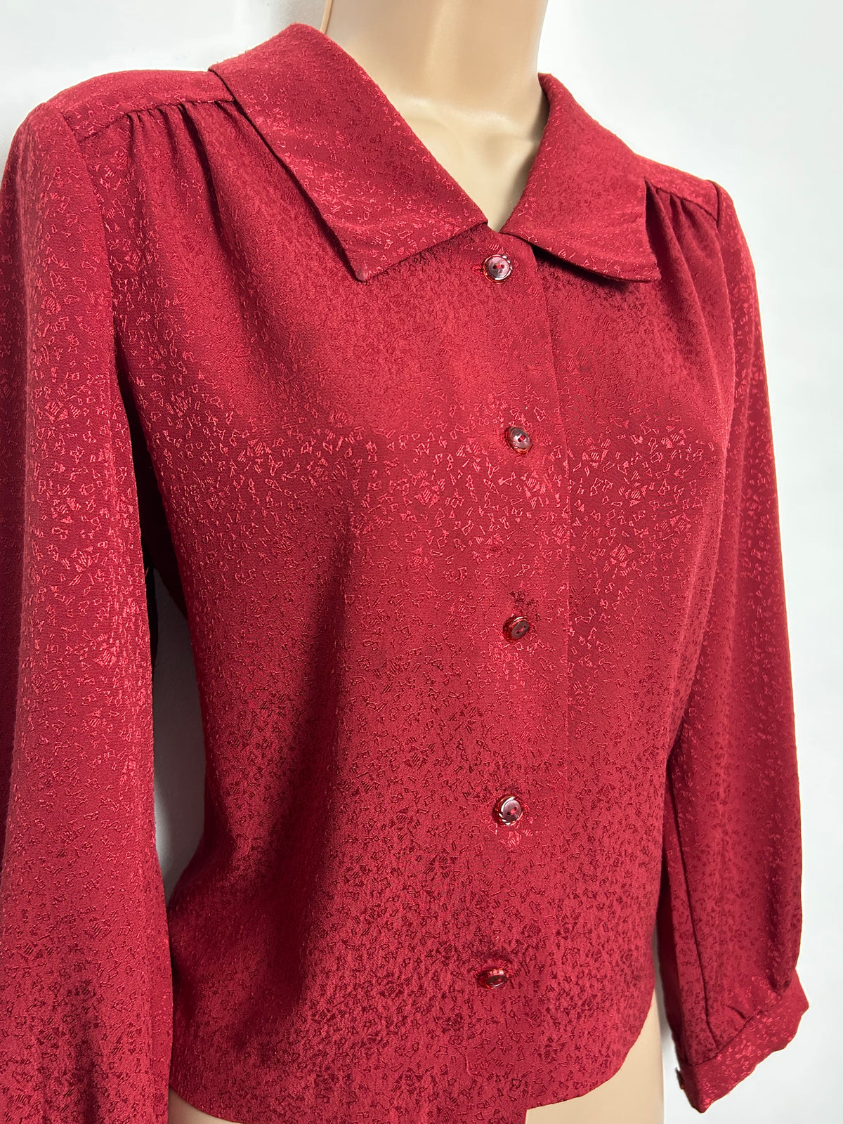 Vintage 1980s Size 12-14 Dark Red Ditsy Pattern Viscose Long Sleeve Blouse