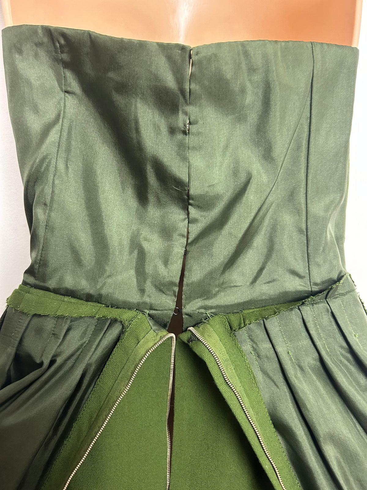 Vintage Early 1950s Size 8 Moss Green Wool Crepe Fitted Wiggle Dress